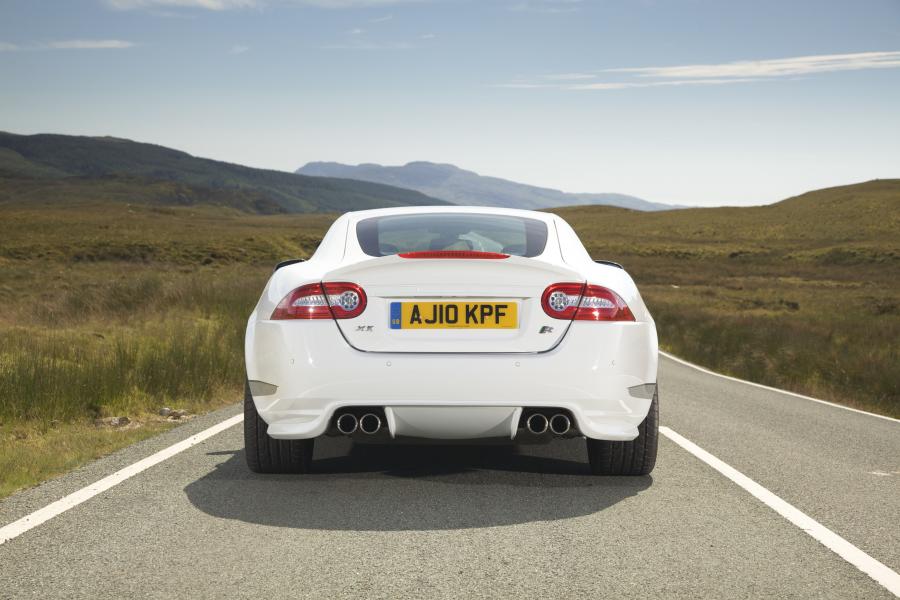 Jaguar XKR Speed 2010 года  (фото 18 из 38)